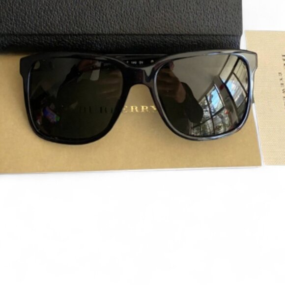 Burberry Square Plaid Gray Sunglasses Unsiex with box, NWT - Picture 5 of 5